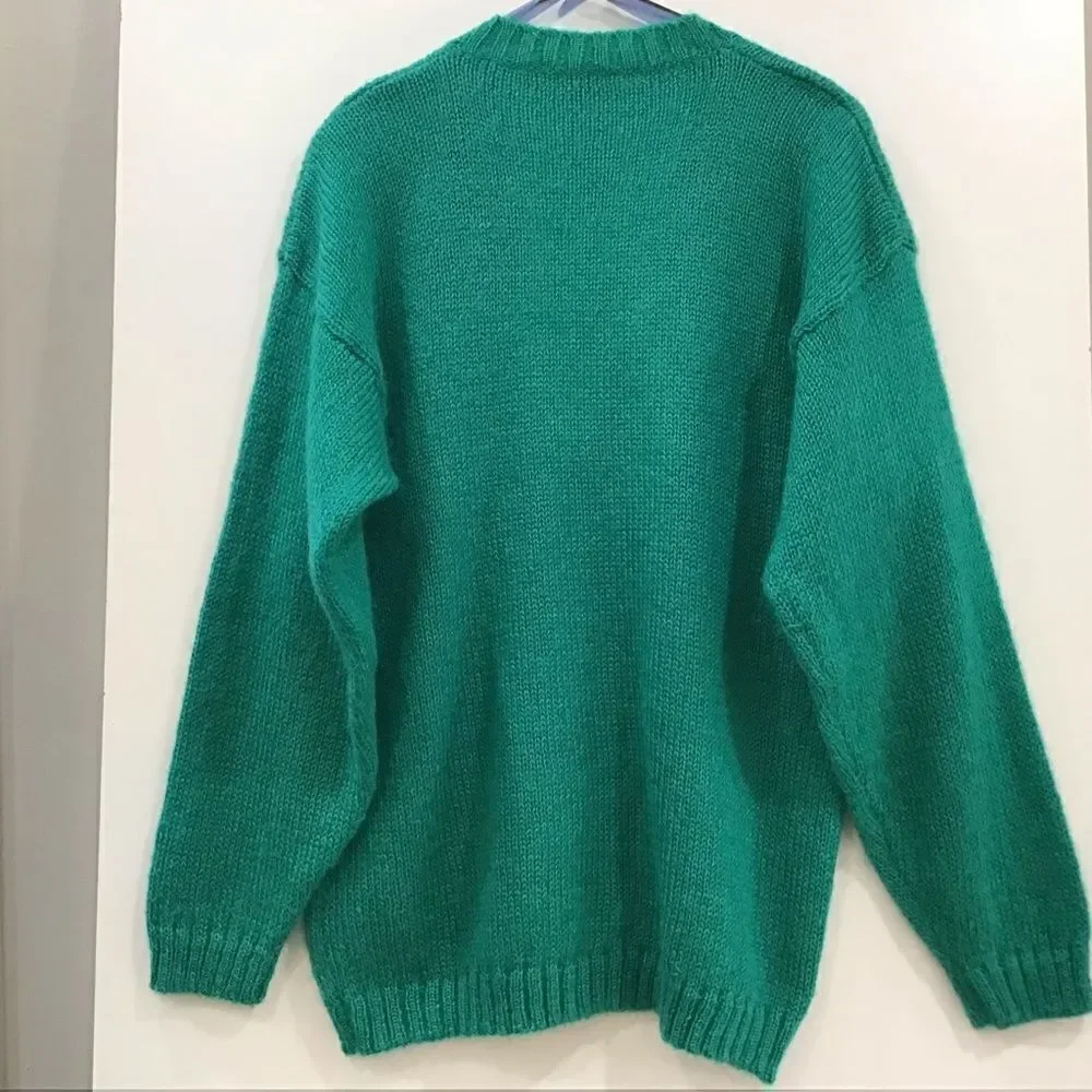 beautiful green